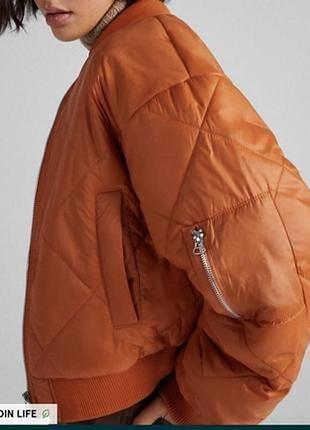 Весенняя куртка bershka