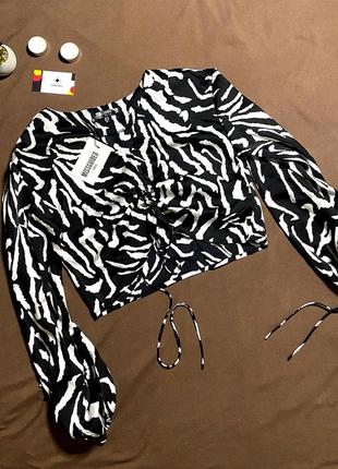 Блуза в трендовий принт