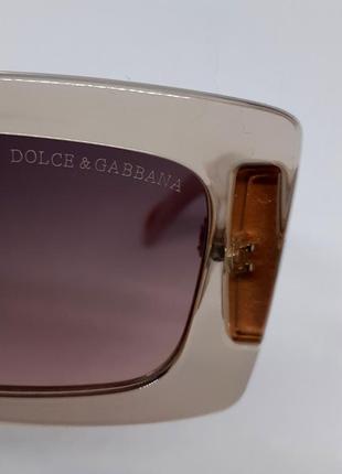 Женские брендовые в стиле dolce & gabbana солнцезащитные очки бежево розовые с градиентом9 фото