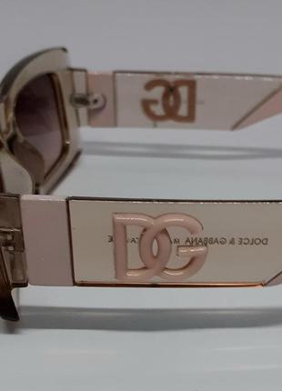 Женские брендовые в стиле dolce & gabbana солнцезащитные очки бежево розовые с градиентом4 фото