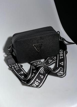 Женская маленькая черная сумка с широким ремнем через плечо guess🆕 кросс боди5 фото