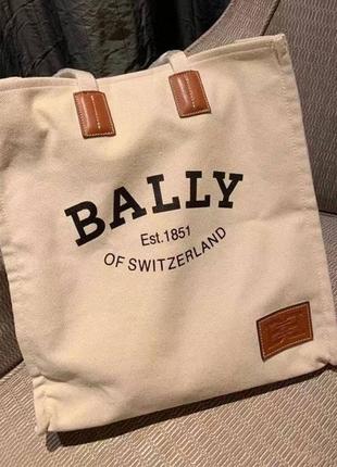 Сумка-шоппер в стиле bally