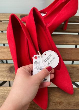Красные туфли новые от stradivarius4 фото