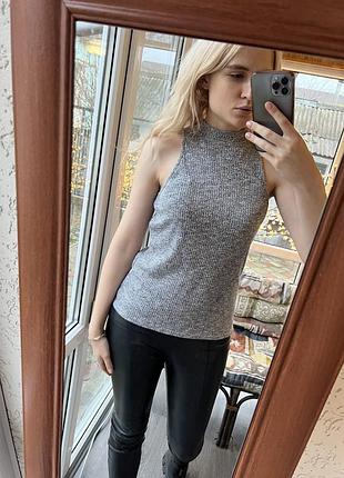 Сіра в’язана майка топ