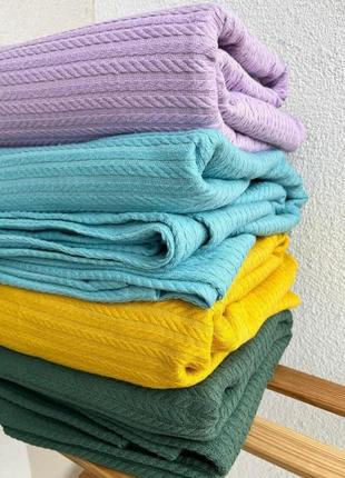 Покрывало плед с узором косичка яркие и пастельные цвета2 фото