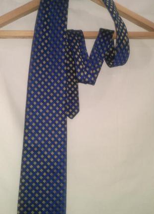 Красивый галстук