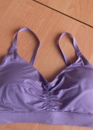 Спортивний бюстгальтер .тор 14 розміру.