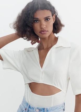 Боді з вирізом