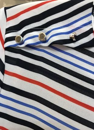 Очень красивая и стильная брендовая блузка в полоску.5 фото
