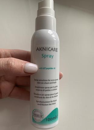 Емульсія, спрей, проти акне, вугрів, подразнень. aknicare