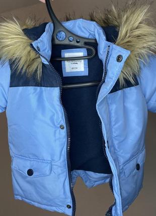 Продам детскую куртку sinsay 3