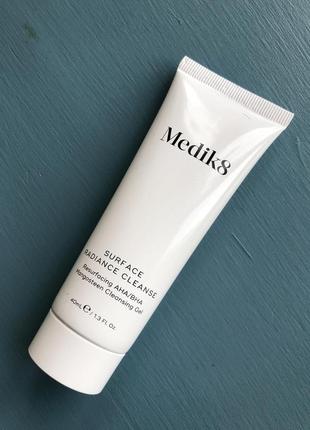 Surface radiance cleanseTM гель для умывания с гидроксикислотами и экстрактом мангостана