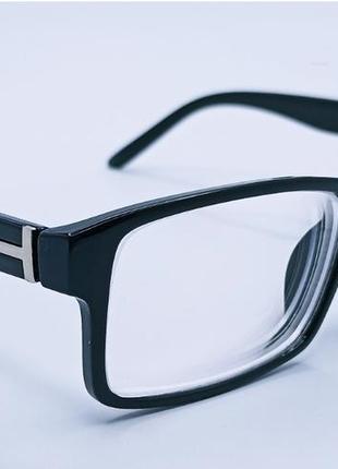 Готові окуляри в чорній оправі мінуса2 фото