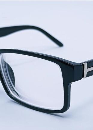 Готові окуляри в чорній оправі мінуса1 фото