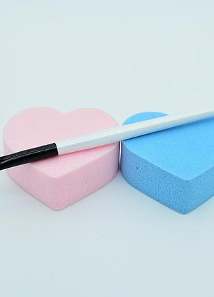 Кисть для моделирования бровей.