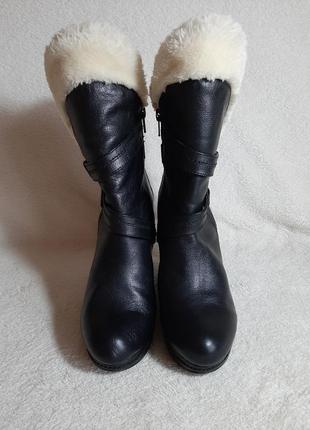 Натуральні шкіряні чоботи фірми bata p.36 уствлка 23,5 см