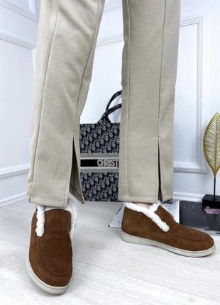 Лофери черевики зимові з хутром замшеві високі коричневі сірі2 фото