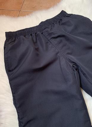 Классные черные спортивные штаны на мальчика 8-9 лет сезон осень - весна4 фото