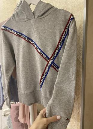 Худi tommy hilfiger