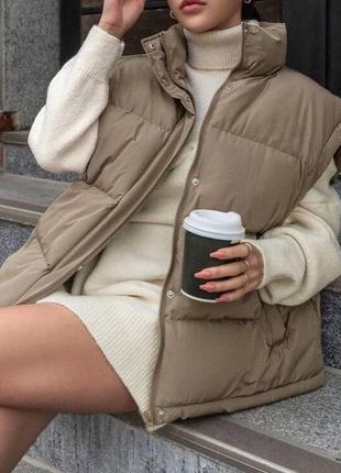 Жилетка жилет безрукавка тепла