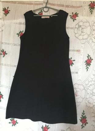 Платье черного цвета р.10"dorothy perkins"