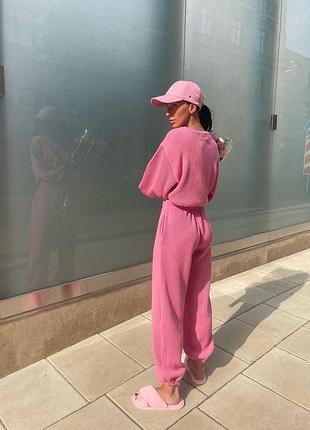 Вельветовый спортивный костюм