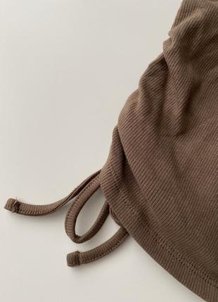 Хлопковый коричневый укороченый топ в рубчик со сборками сбоку pull and bear 🐻 кофта футболка лонгслив9 фото