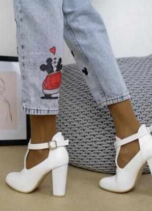 36-39р. білі туфлі на підборах ботильйони черевики