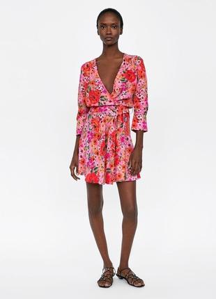 Платье в цветочный принт zara