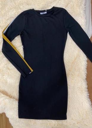 Черное платье pull bear