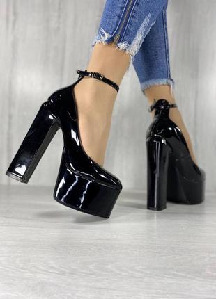 Жіночі туфлі, чорні туфлі, трендові  туфлі8 фото