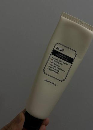 Klairs gentle black facial cleanser пенка для умывания1 фото