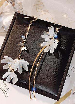 Сережки - підвіски з квітами