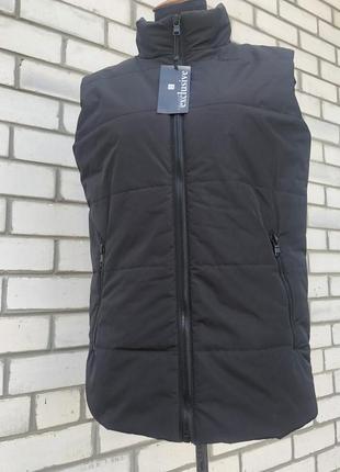 Демисезонный мужской жилет 111 / черный