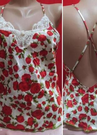 Satin smooth атласний топ із відкритою спинкою.