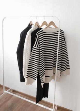 Теплий светр в полоску овеосайз с,м,л