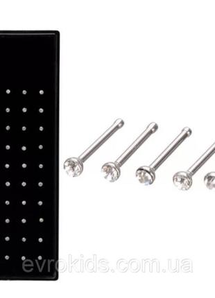 Сережка в ніс