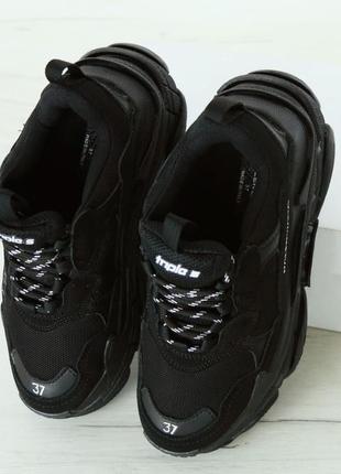 Кроссовки triple s 9