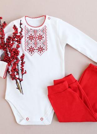 Вишитий комплект для хлопчика