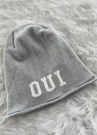 Шапка oui
