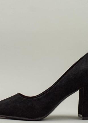 Туфли на каблуках с острым носком эко кожа бежевые черные3 фото