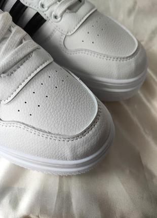 Стильні білі кросівки, весняне взуття для дівчини, для підлітка6 фото