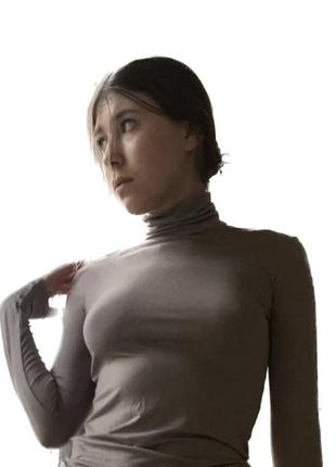 Водолазка uniqlo