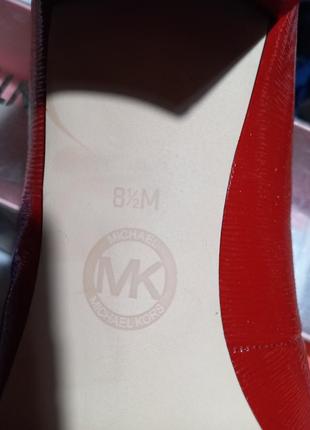Новые туфли michael kors красные лакированные кожаные толстый каблук susan flex pump разм.38-38,5-392 фото