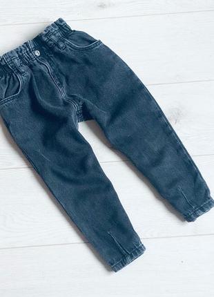 🍃джинсы zara mom на 2/3 г сост отличное д-52 см шаг-32 см в поясе резинка
