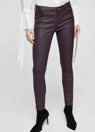 Фиолетовые баклажановые джинсы с напылением кожаные штаны брюки эко скинни кроп mango belle