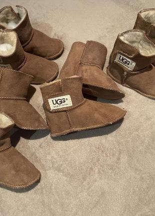 Натуральные пинетки ugg australia, 12,5-13 см3 фото