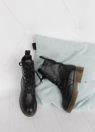 Зимові шкіряні черевики 36 розміру