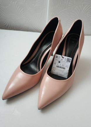Розовые туфли на высоком каблуке-шпилька bershka5 фото