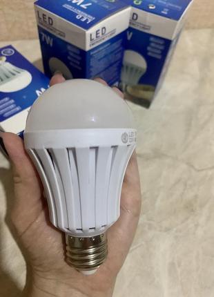 Честная цена! лампа на аккумуляторе, аккумуляторная лампа, аварийная лампа, лампочка на аккумуляторе, аккумуляторная лампочка аварийная, светильник